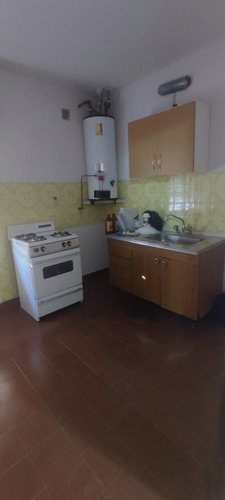 Imagen 5 de 9 de Alquila Oficina (sin Excepción) Sobre Brown N°724 Piso 1 De La Ciudad De Neuquén
