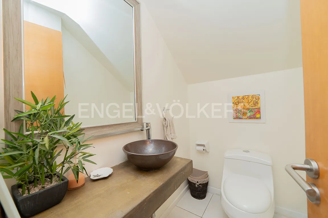 Imagen 3 de 15 de Casa Remodelada En Venta