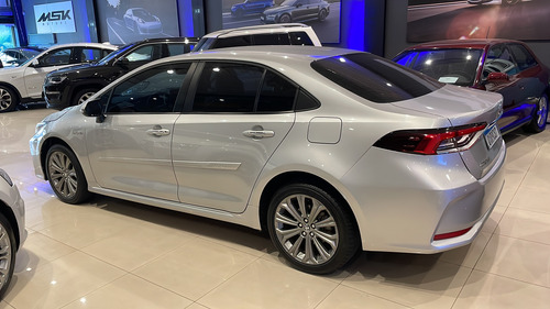 Toyota Corolla 1.8 Altis Hybrid Flex Aut. 4p Hibrido Flex