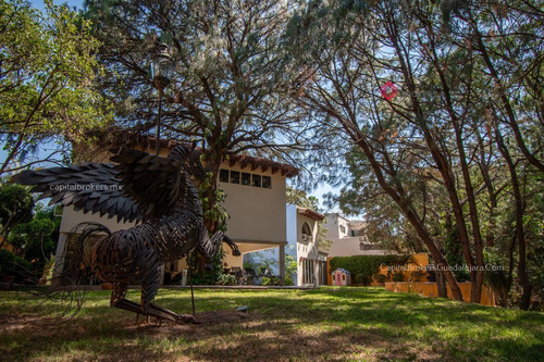 Hermosa Casa De Lujo En Venta En Puerta De Hierro Zona Andares.