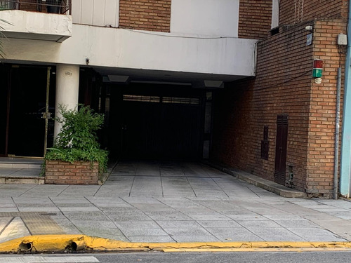 Cochera En Palermo