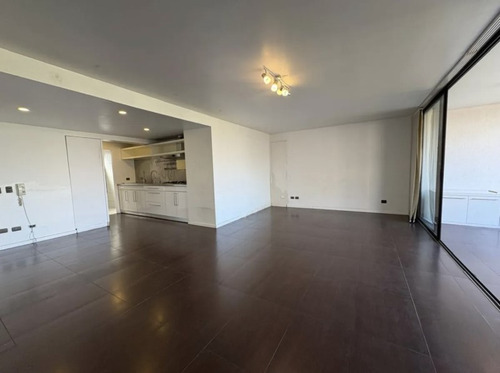 Departamento Triplex / 5 Dormitorios Av. Kennedy/ Vitacura