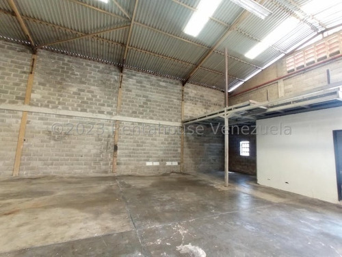 Galpon En Venta En La Prolongacion De La Av Aragua Rah #25-14995 Meglisf