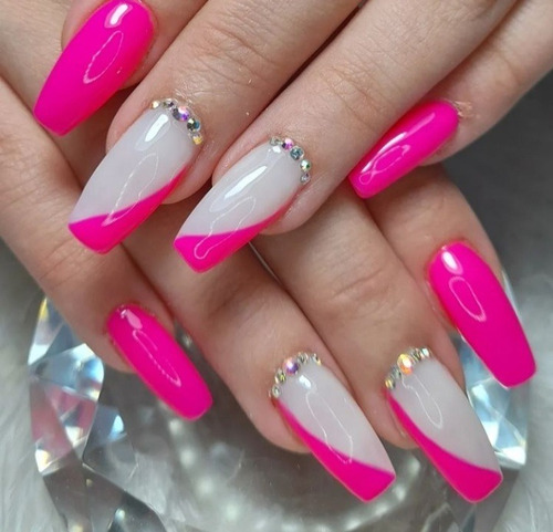 Imagen 3 de 5 de Uñas Esculpidas En Acrílico Y Gel