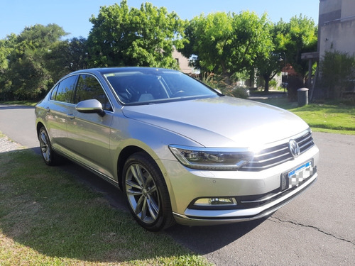 Imagen 8 de 16 de Volkswagen Passat 2017 2.0 Tsi R-line 220cv