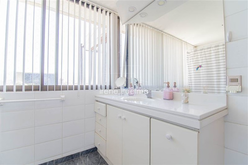 Imagen 14 de 16 de Vende Departamento Colon Manquehue 4 Dormitorios, Las Condes