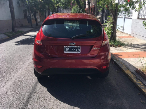 Ford Fiesta 1.6 Kinetic Design - Acepto Permutas