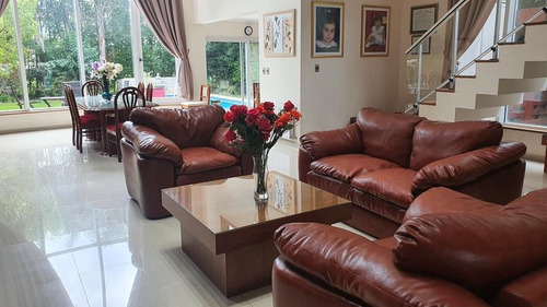 Imagen 11 de 30 de Singular Casa En Venta En El Exclusivo Barrio Privado Adrogue Chico