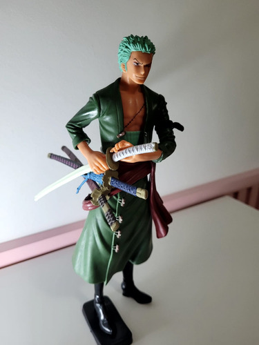 Roronoa Zoro One Piece - Action Figure - 28cm