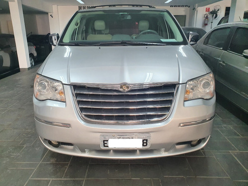 Imagem 6 de 10 de Chrysler Town Country Limited 2009 Prata
