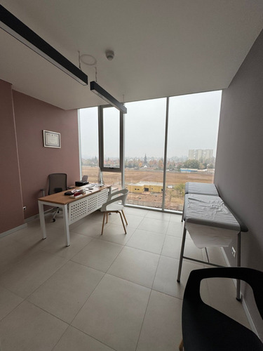 Box Médico En Arriendo, Edificio Pichimapu, Las Rastras
