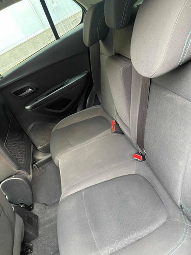 Imagen 12 de 14 de Chevrolet Tracker 2017 1.8 Ls Mecánica