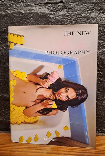 The New Erotic Photography   Usado