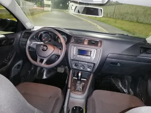 Volkswagen Jetta 2.0 Fest Tiptronic At