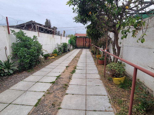 Amplia Casa En Población Lenox De Limache (63045)