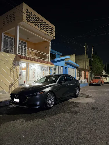 Mazda 3, 2019. Versión Más Equipada