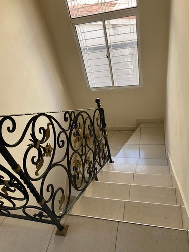 Imagen 5 de 9 de En Venta Lindo Townhouse En Res. Los Girasoles 04128676886