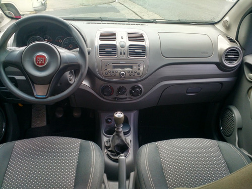 Fiat Grand Siena 1.6 2014 Essence Flex 4p Zero De Entrada