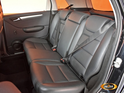 Imagem 8 de 10 de Mercedes B170
