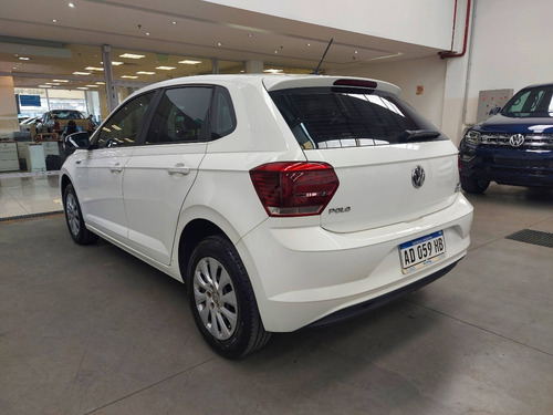 Imagen 7 de 17 de Volkswagen Polo Trendline Msi Manual