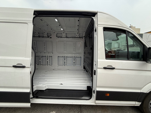 Volkswagen Crafter 2.0 cargo van 4.7 caja ext 2025