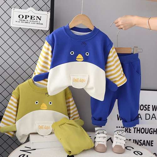 Conjunto De Sudadera Y Pantalones Con Dibujos Animados Para