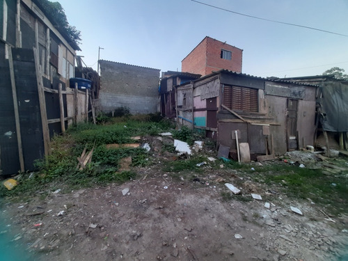Terreno 10x9 Com Casa De Madeira