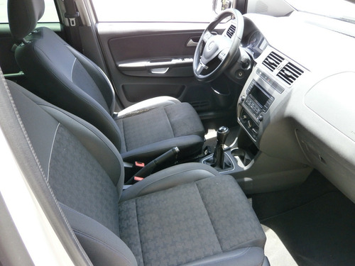 Volkswagen Fox 1.6 Comfortline Total Flex 5p