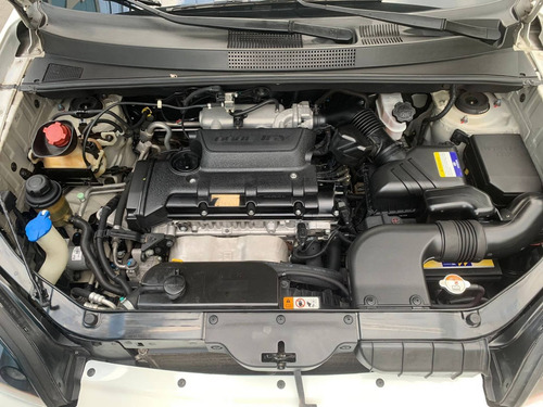 Imagem 9 de 10 de Hyundai Tucson 2.0 Mpfi Gls 16v 143cv 2wd Flex 4p