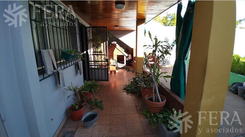 Imagen 12 de 14 de Venta Casa 3 Ambientes Con Jardín, Cochera Y Fondo Con Piscina En Villa Dominico (29449)