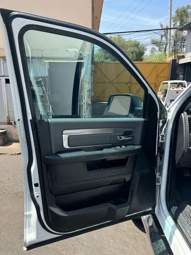 RAM Ram 1500 3.6 Tradesman V6 Crew Cab 4X4