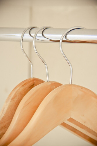 24 Perchas Madera Lustrada Barnizada Super Elegantes 1°marca