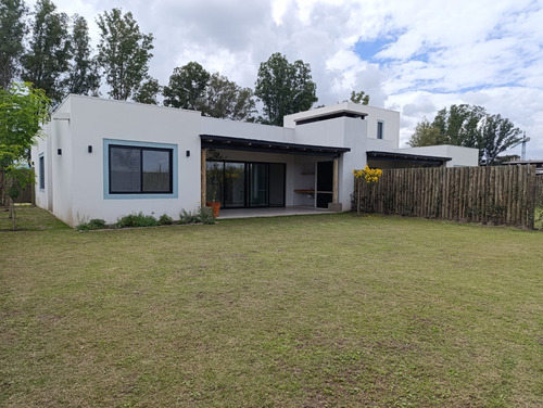 Vendo Casa En Housing La Cercania