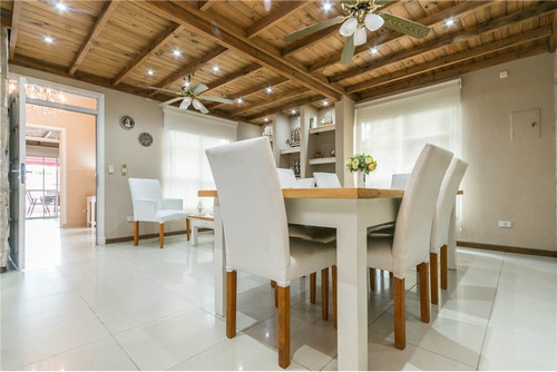 Venta Casa 4 Dormitorios En Glew - Con Pileta