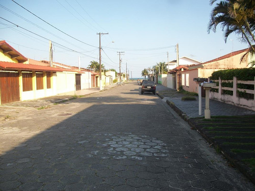 Imagem 2 de 14 de Casa Em Itanhaém Lado Praia 5 Minutos Do Centro 100m Do Mar.