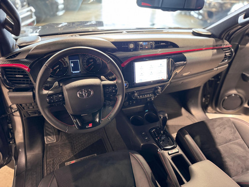 Toyota Hilux Gr 2025