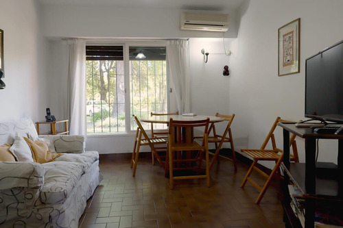 Casa Venta Fisherton 4 Dormitorios Patio Parquizado Cochera