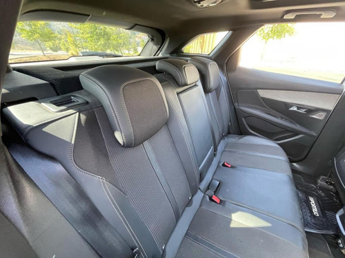 Peugeot 3008 PURETECH 180 EAT8 1.6 AUT