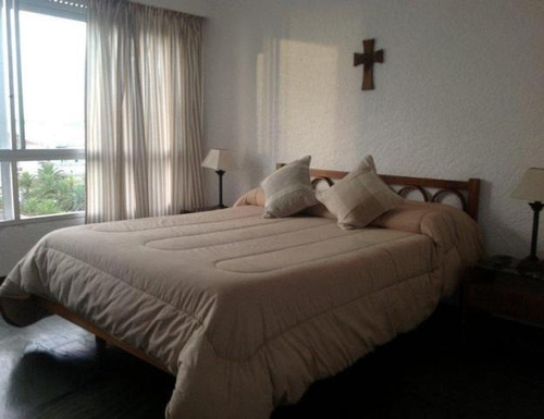 Apartamento En Alquiler Por Temporada De 3 Dormitorios En Peninsula