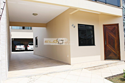 Imagem 28 de 30 de Casa Ampla Com Pátio E Edícula Em Forquilhinhas. - 3476