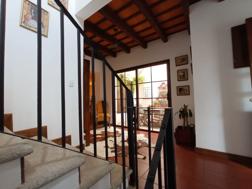 Imagen 22 de 30 de Vendo Belleza De Casa Estilo Colonial, En Excelentes Condiciones Y Con Acabados Muy Especiales, Sector Exclusivo De Alta Plusvalia