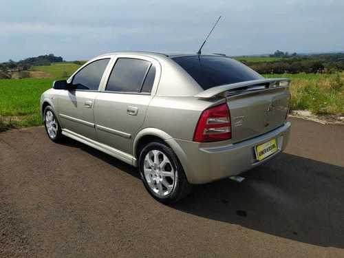 Imagem 4 de 10 de Chevrolet Astra Hb 4p Advantage 2011