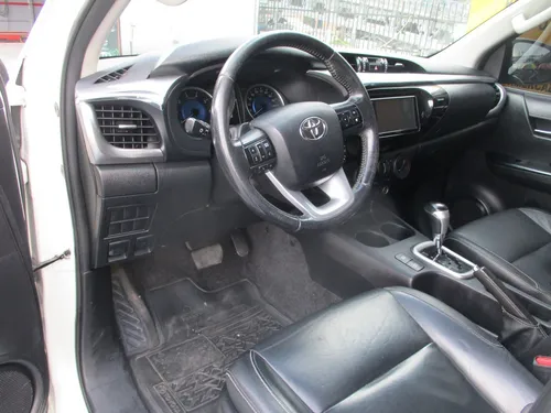 Toyota Hilux Srv Doblecabina 4x4 2800cc At Aa