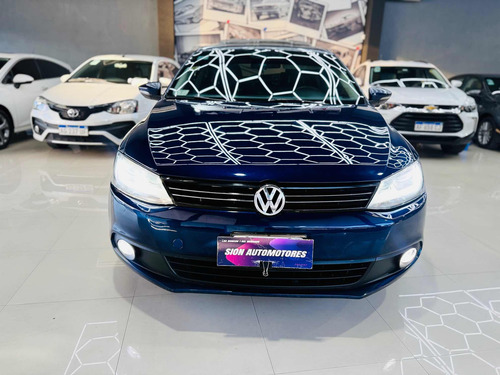Volkswagen Vento 2.0 Advance 115cv