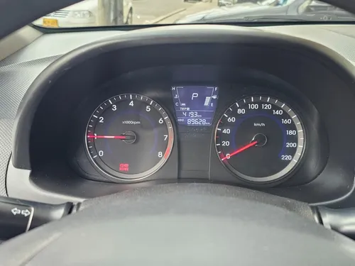 Hyundai Accent 1.6l 4 p