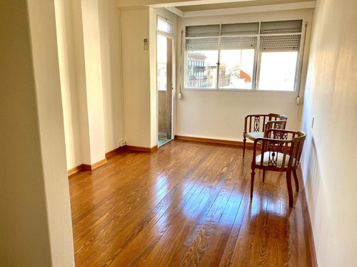 Venta Apartamento Centro Dos Dormitorios Dos Baños Reciclado