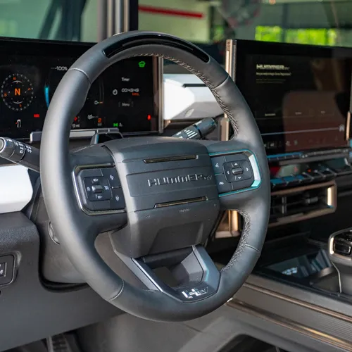 Hummer H3 Hev 2025