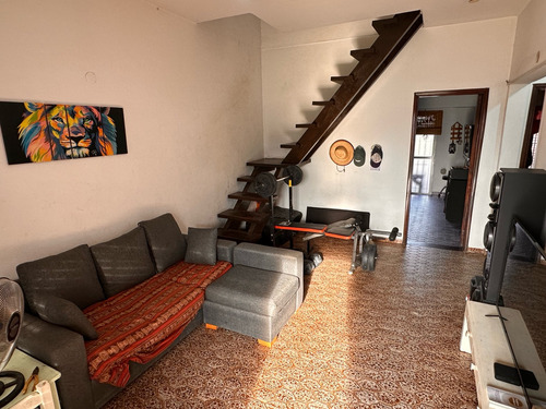 Casa Con Gran Lote En Quilmes Oeste (ideal Inversionistas O Emprendimiento)