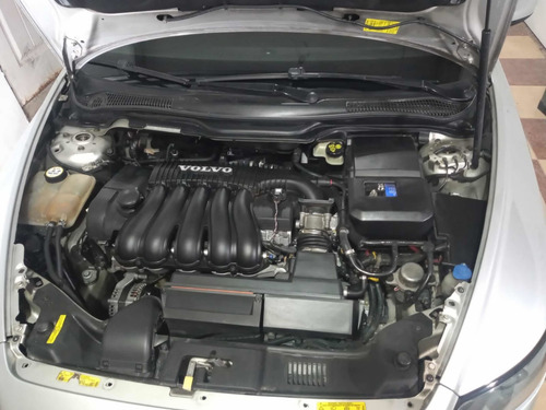 Imagen 5 de 6 de Volvo V50 2.4 At 2005