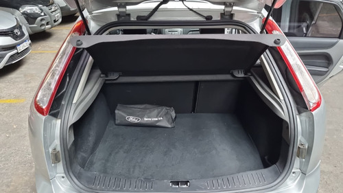 Ford Focus 2 2.0 Ghia At